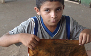Schuhputzer. Foto: Jugend Eine Welt foto@jugendeinewelt.at, Hannes Velik